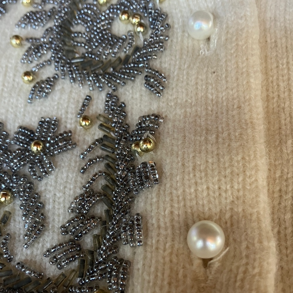 Eddie Bauer Festive Cream Lambswool Cardigan with silver and gold beadwork - Picture 3 of 8